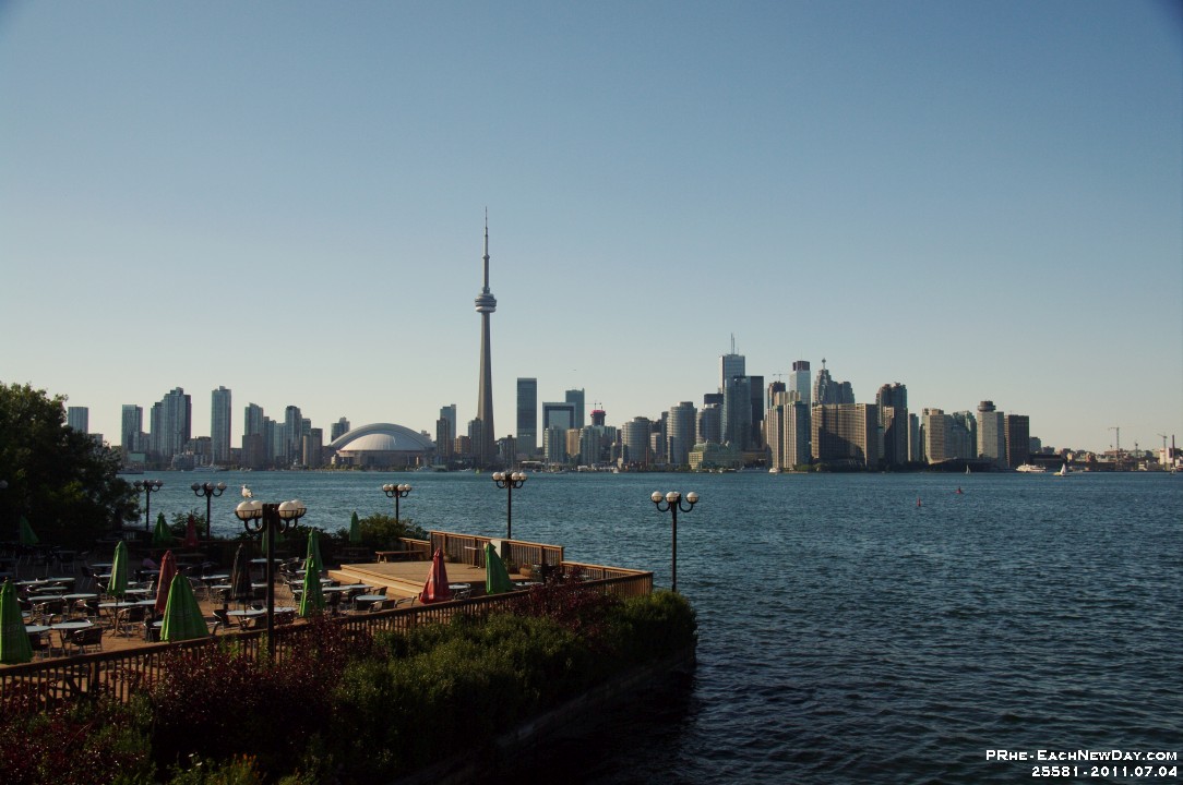 25581CrLe - Vacationing, just Beth and I, on the Toronto waterfront - On the Toronto Islands